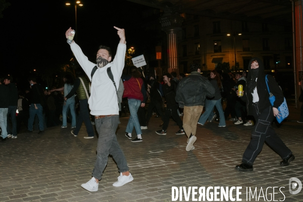 La jeunesse  emmerde  le Rassemblement National