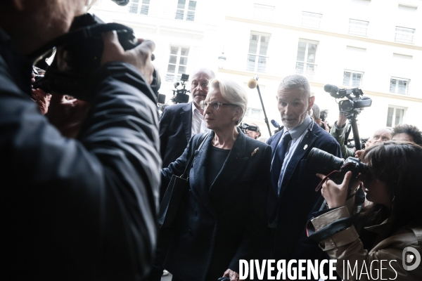 Crise chez les lr - eric ciotti exclu