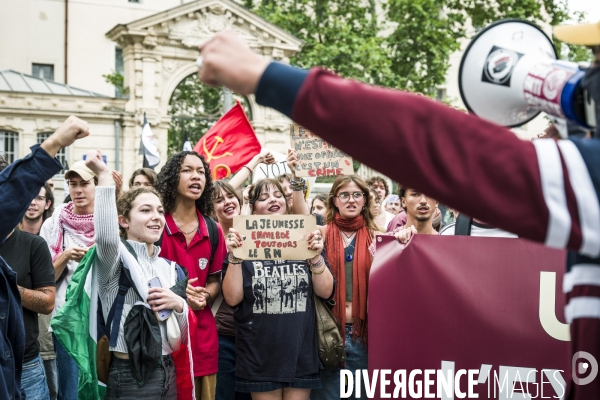 Montpellier - Manifestation contre l extreme droite