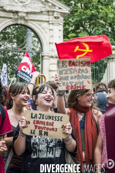 Montpellier - Manifestation contre l extreme droite