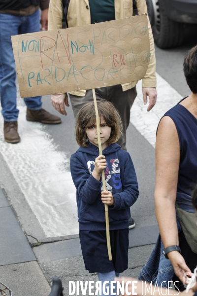 Bordeaux, Manifestation contre l extrême droite pour les élections législatives.
