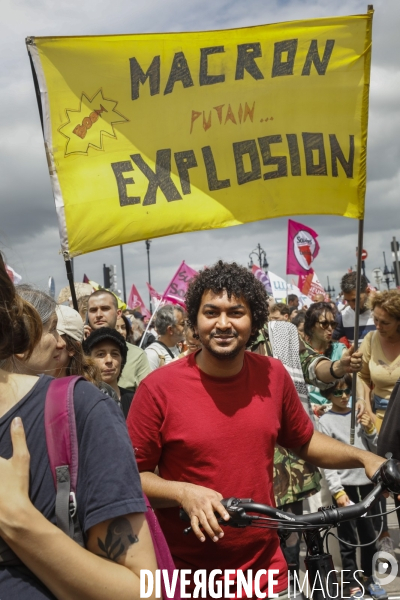Bordeaux, Manifestation contre l extrême droite pour les élections législatives.