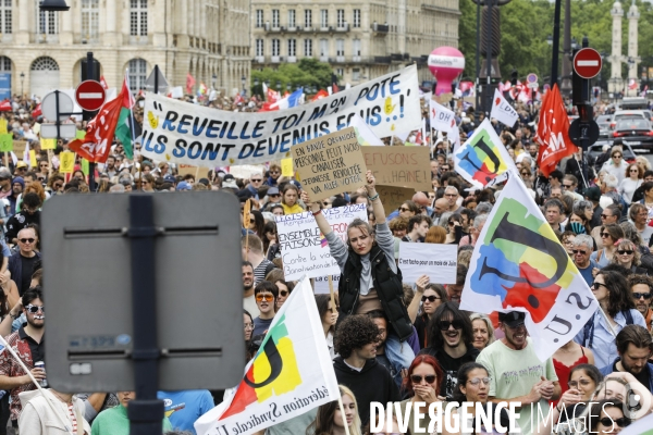 Bordeaux, Manifestation contre l extrême droite pour les élections législatives.