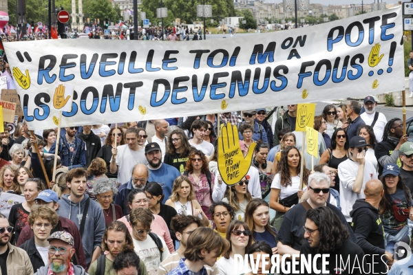Bordeaux, Manifestation contre l extrême droite pour les élections législatives.