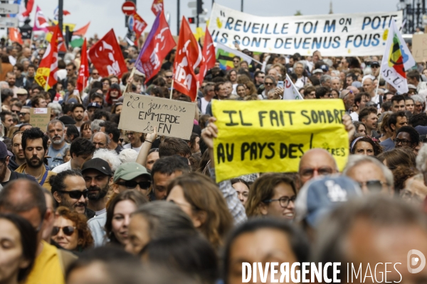 Bordeaux, Manifestation contre l extrême droite pour les élections législatives.