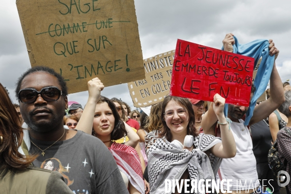 Bordeaux, Manifestation contre l extrême droite pour les élections législatives.