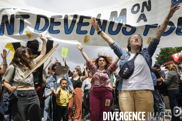 Bordeaux, Manifestation contre l extrême droite pour les élections législatives.