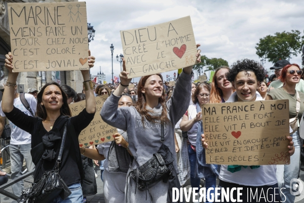 Bordeaux, Manifestation contre l extrême droite pour les élections législatives.
