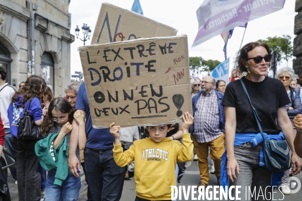 Bordeaux, Manifestation contre l extrême droite pour les élections législatives.