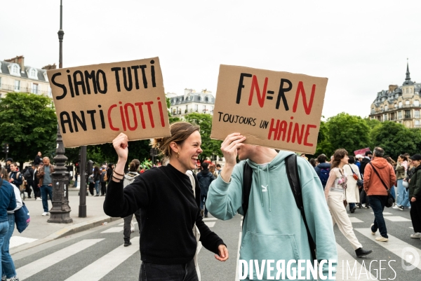 Les jeunes à la manifestation contre l extreme droite, à la suite des élections européennes. Paris le 15 juin 2024.