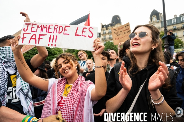 Les jeunes à la manifestation contre l extreme droite, à la suite des élections européennes. Paris le 15 juin 2024.