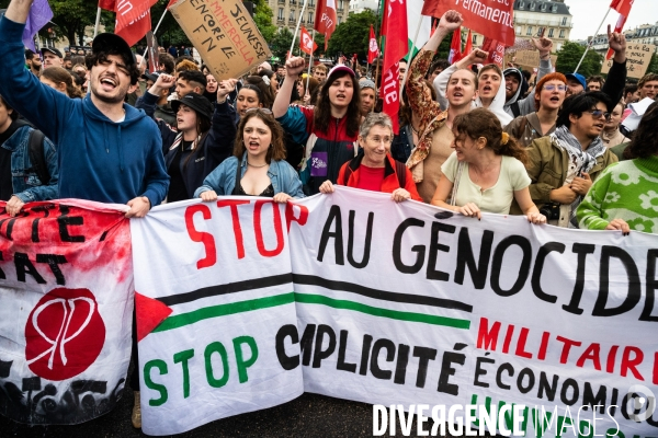 Les jeunes à la manifestation contre l extreme droite, à la suite des élections européennes. Paris le 15 juin 2024.
