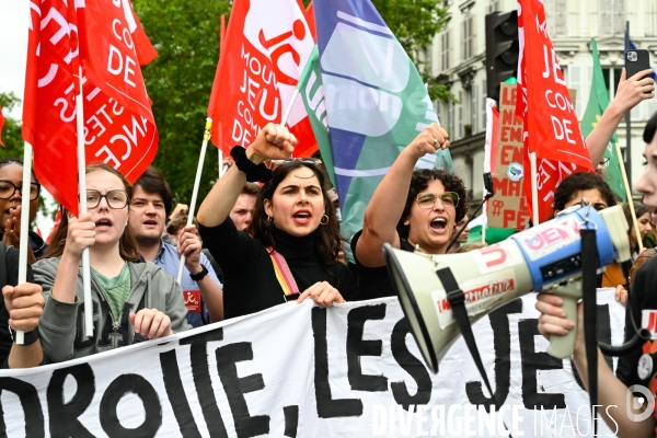 Les jeunes à la manifestation contre l extreme droite, à la suite des élections européennes. Paris le 15 juin 2024.