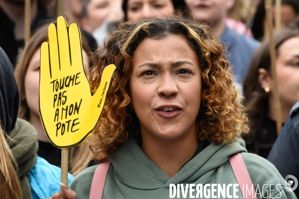 Les jeunes à la manifestation contre l extreme droite, à la suite des élections européennes. Paris le 15 juin 2024.