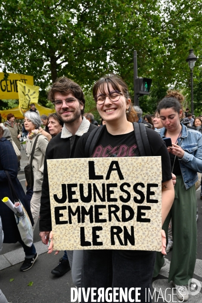 Les jeunes à la manifestation contre l extreme droite, à la suite des élections européennes. Paris le 15 juin 2024.