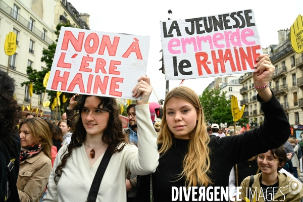 Les jeunes à la manifestation contre l extreme droite, à la suite des élections européennes. Paris le 15 juin 2024.