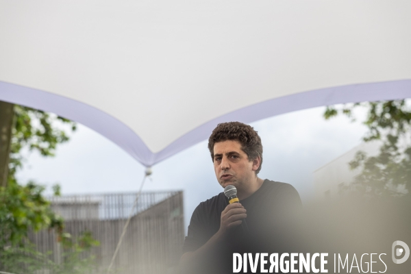 Meeting du Nouveau Front Populaire à Montreuil