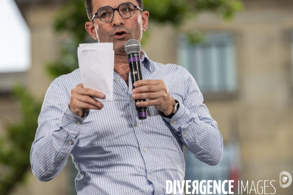 Meeting du Nouveau Front Populaire à Montreuil