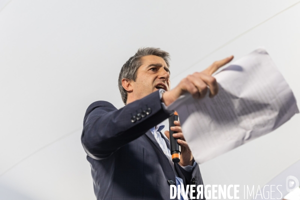 Meeting du Nouveau Front Populaire à Montreuil