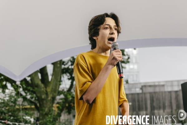 Meeting du nouveau Front Populaire a Montreuil