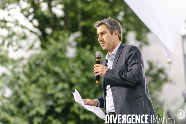 Meeting du nouveau Front Populaire a Montreuil