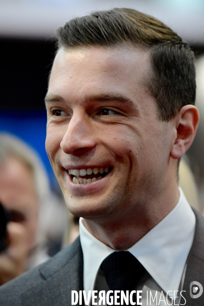 Jordan Bardella visite le salon Eurosatory