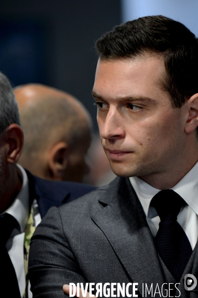 Jordan Bardella visite le salon Eurosatory