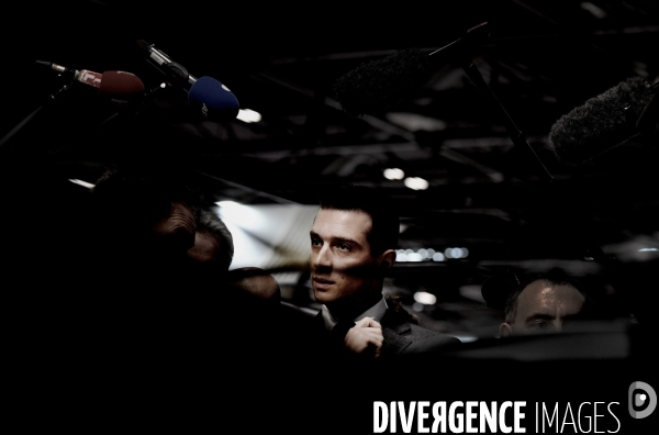 Jordan Bardella visite le salon Eurosatory