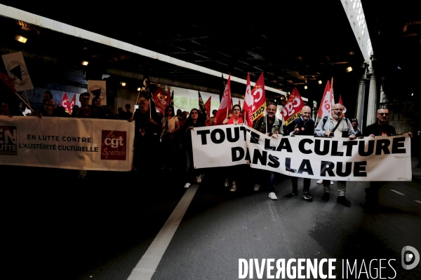Manifestation contre l extrême droite à l appel des syndicats de la culture