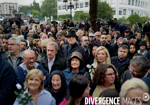 Rassemblement à courbevoie après le viol antisémite d une fillette de 12 ans