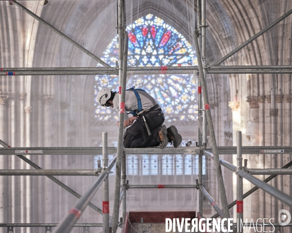 Montage d’échafaudage intérieur