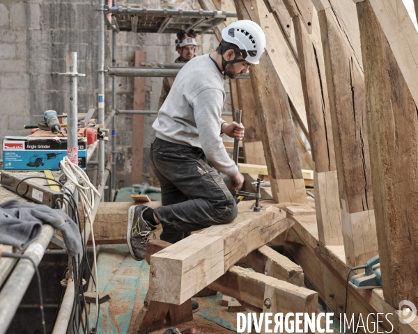 Restauration de l’’Abbaye Saint-Ouen de Rouen, un charpentier