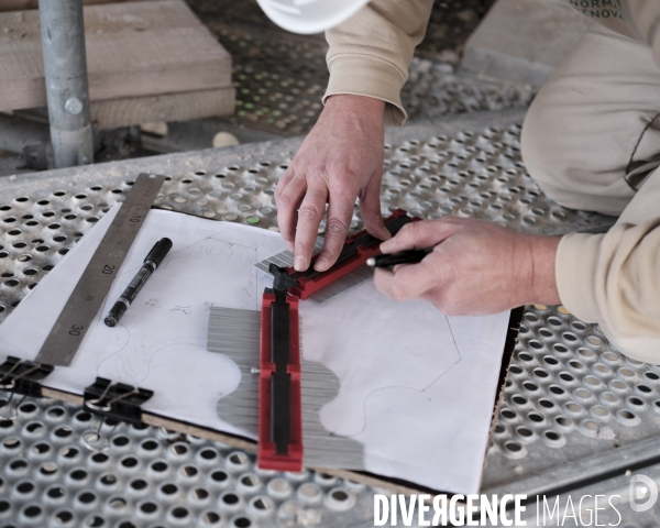 Utilisation d’un conformateur par un maçon-tailleur de pierre