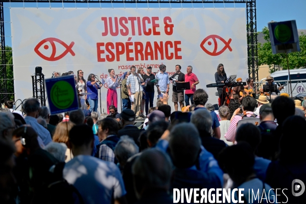 Justice et esperance/ Rassemblement de chretiens et chretiennes contre l extreme droite  