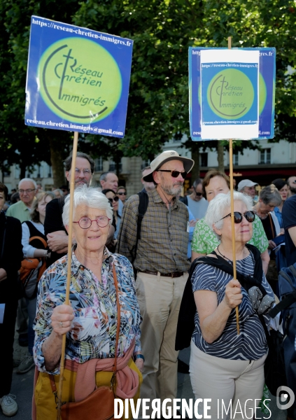 Justice et esperance/ Rassemblement de chretiens et chretiennes contre l extreme droite  