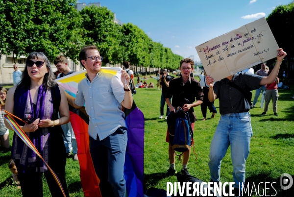 Justice et esperance/ Rassemblement de chretiens et chretiennes contre l extreme droite  