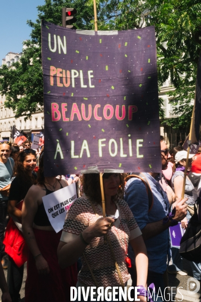 Alertes Féministes. Manifestation féministe contre l extrême droite