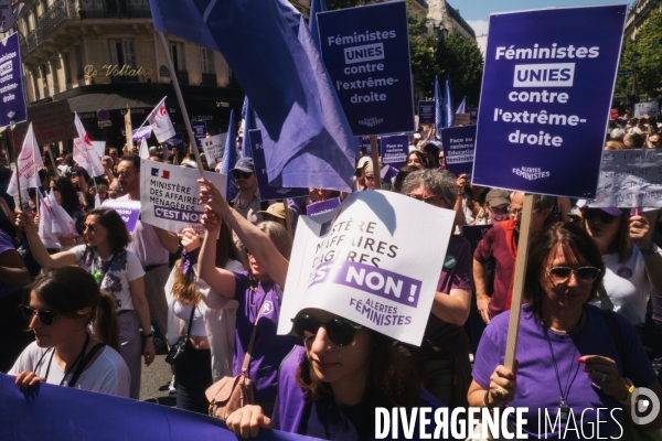 Alertes Féministes. Manifestation féministe contre l extrême droite