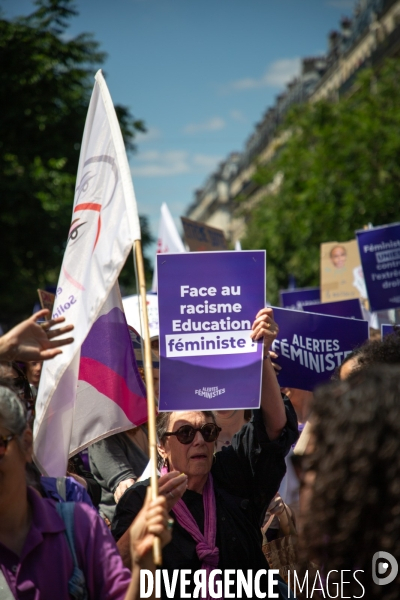 Manifestation femniste contre l extreme droite