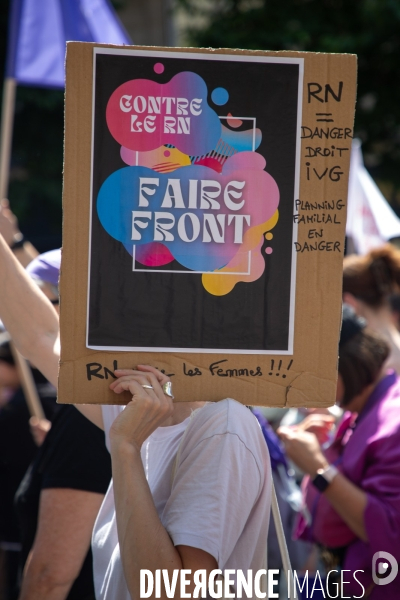 Manifestation femniste contre l extreme droite