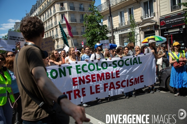 Manifestation femniste contre l extreme droite