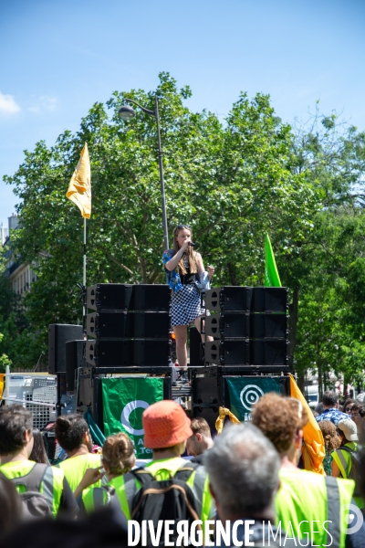 Manifestation femniste contre l extreme droite