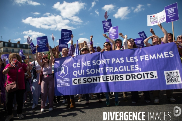 Manifestation femniste contre l extreme droite