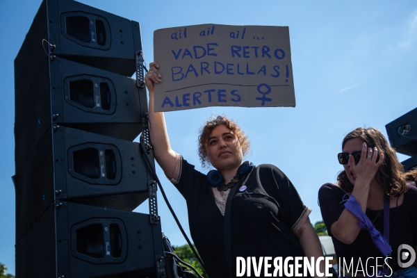 Manifestation femniste contre l extreme droite