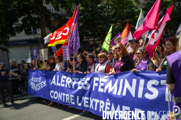 Manifestation femniste contre l extreme droite