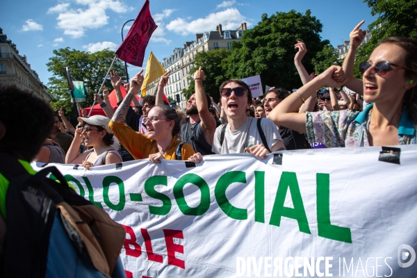 Manifestation femniste contre l extreme droite
