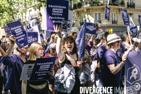 Manifestation feministe contre l extreme droite