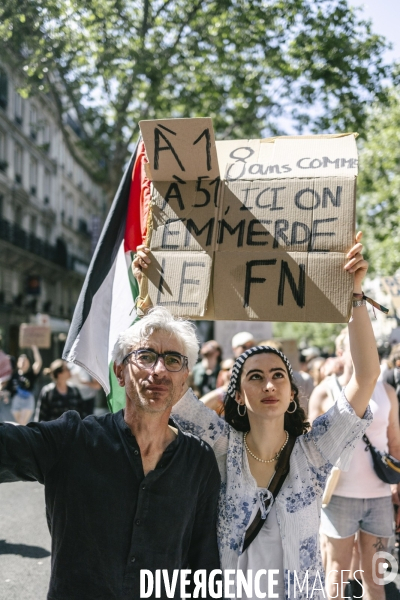 Manifestation feministe contre l extreme droite