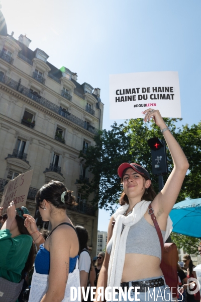 Marche feministe contre l extreme droite Paris