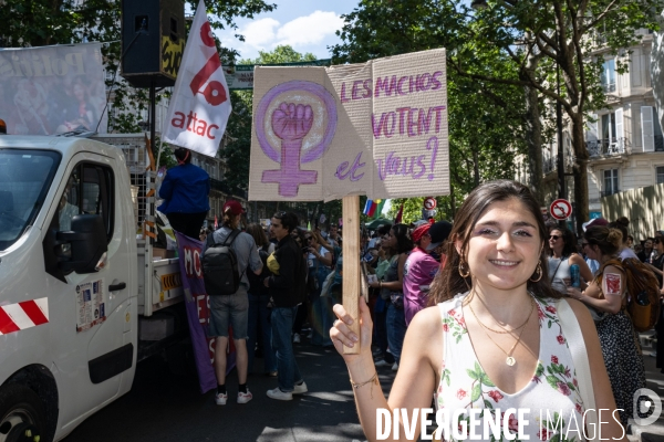 Marche feministe contre l extreme droite Paris
